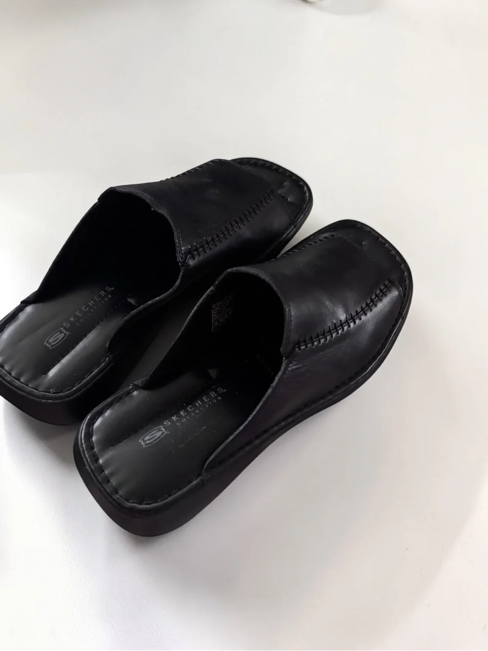 Vintage Skechers Men’s Black Leather Slide Sandals Discontinued Size 13